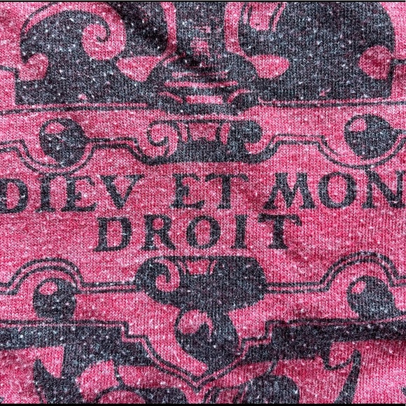 Dieu et mon droit, ("God and my right"), Red T-Shirt with White Stripes by ACE - Picture 3 of 8